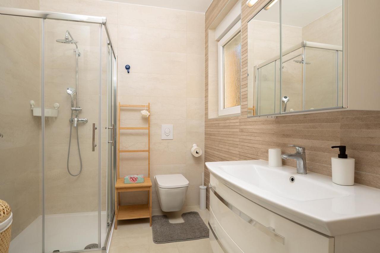Apartment J&E Medulin Buitenkant foto